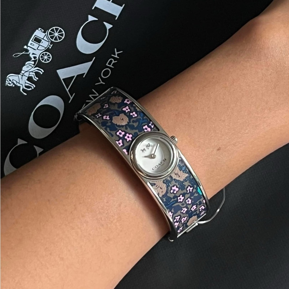 💰SOLD - W6198 - Coach Scout Bangle Watch in Blue Floral - Picture 14 of 14